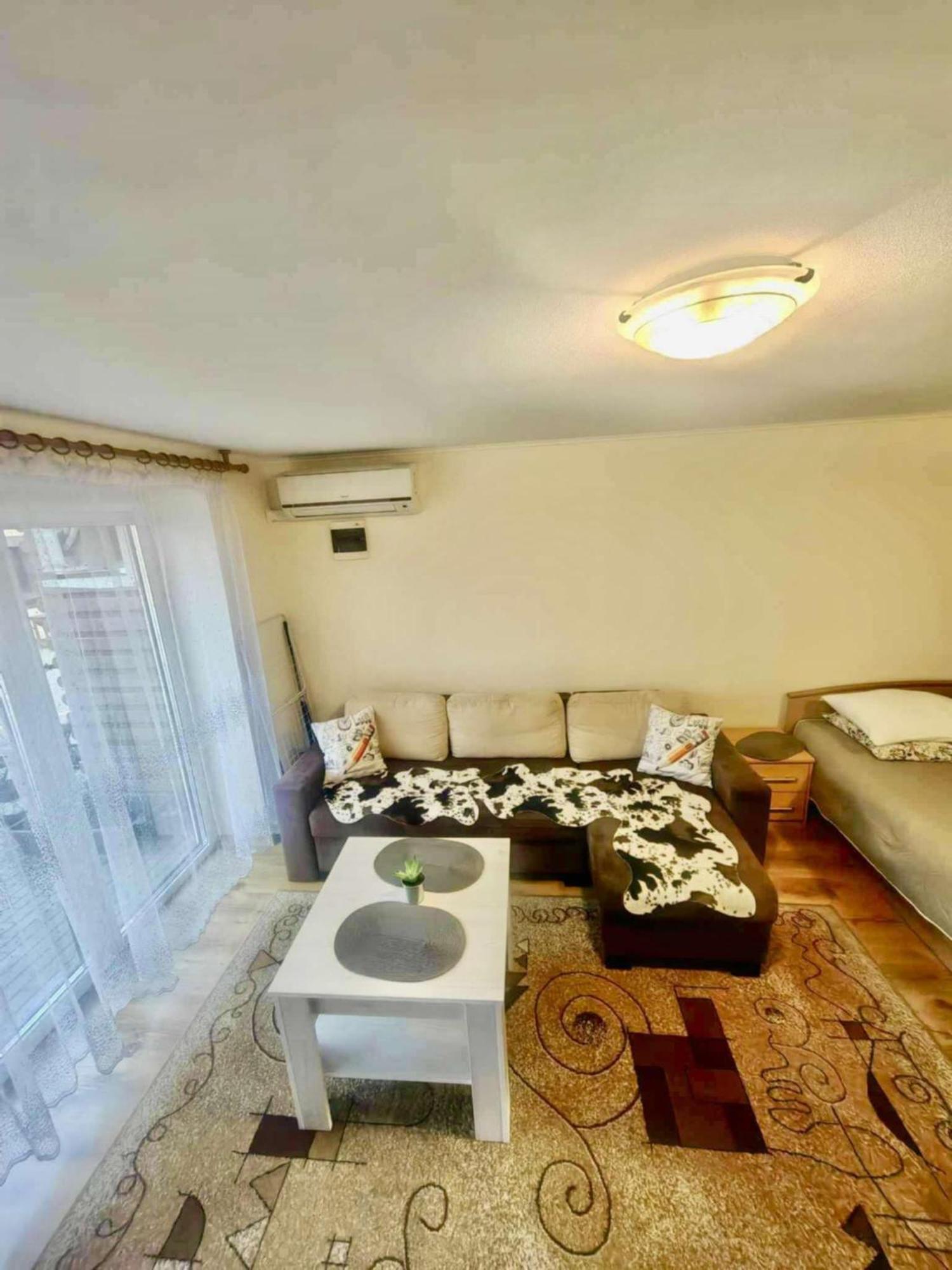 Kotedzas Apartman Nida Szoba fotó